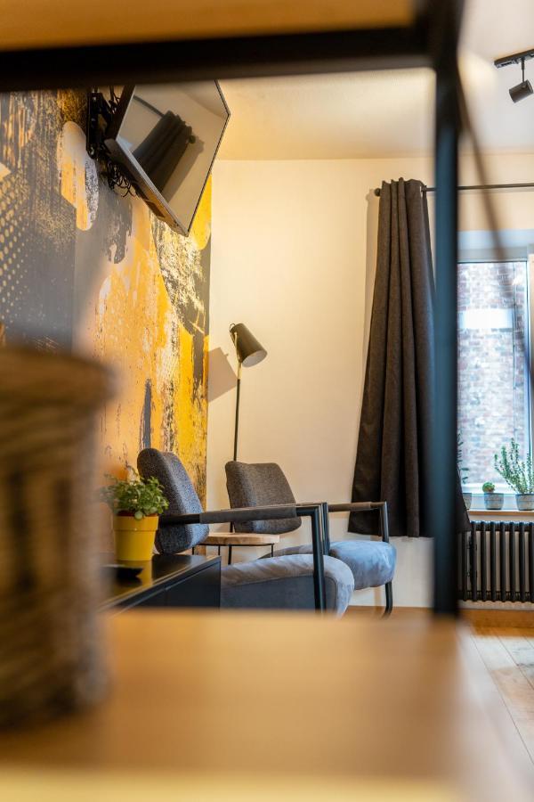 Ardenne Bnb Gite Urbain Avec Terrasse Marche-en-Famenne Eksteriør billede